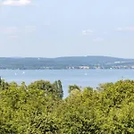 Paradies Lägenhet